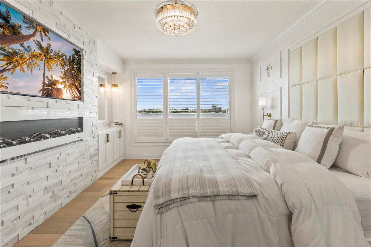 231 RIVERSIDE DR #102, HOLLY HILL, FL, 32117