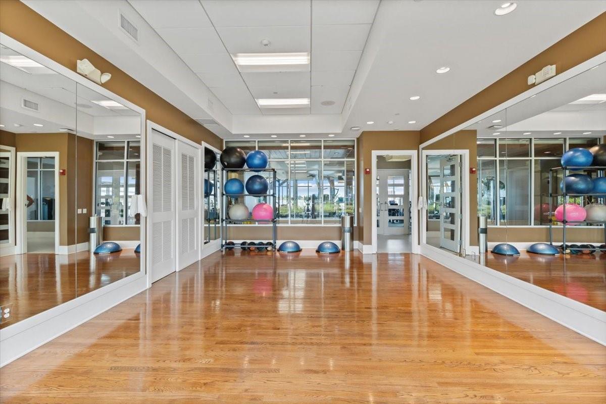 231 RIVERSIDE DR #102, HOLLY HILL, FL, 32117