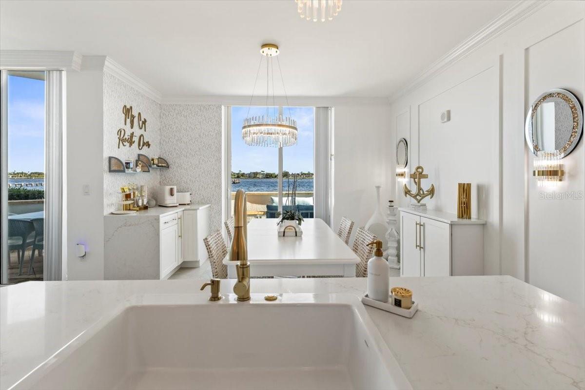 231 RIVERSIDE DR #102, HOLLY HILL, FL, 32117