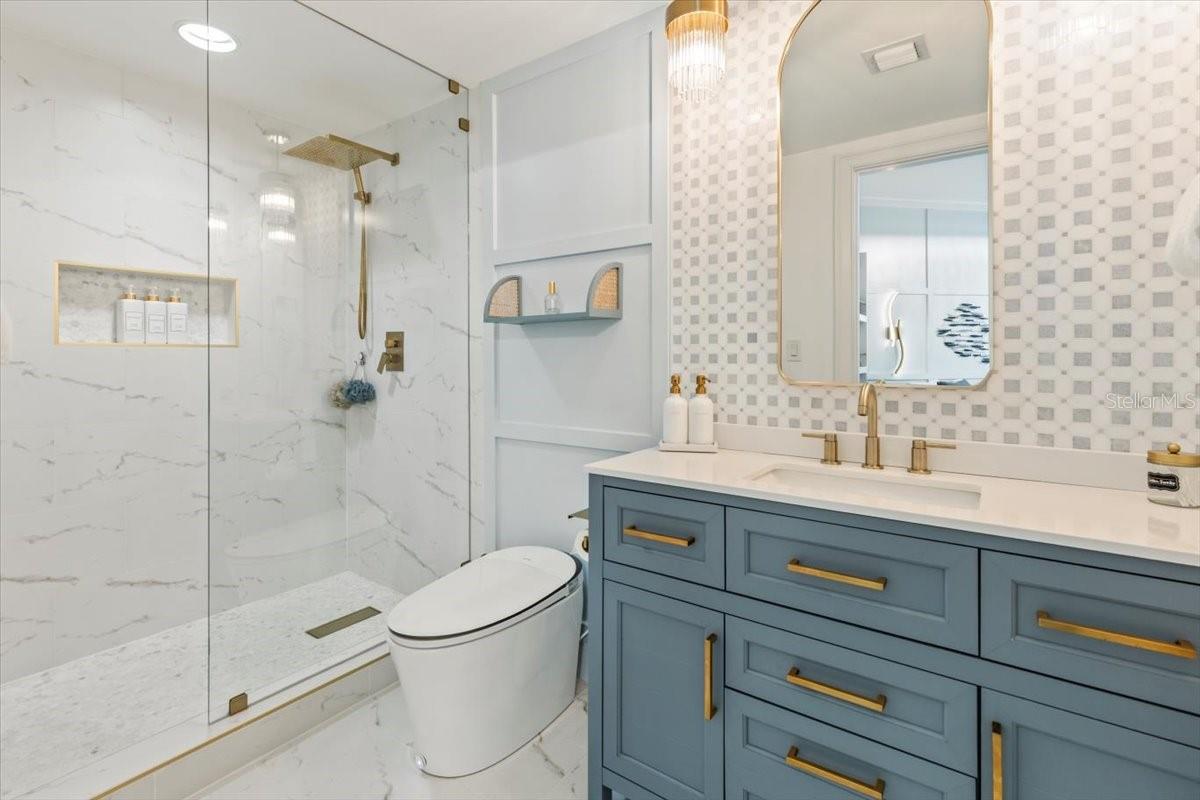 231 RIVERSIDE DR #102, HOLLY HILL, FL, 32117