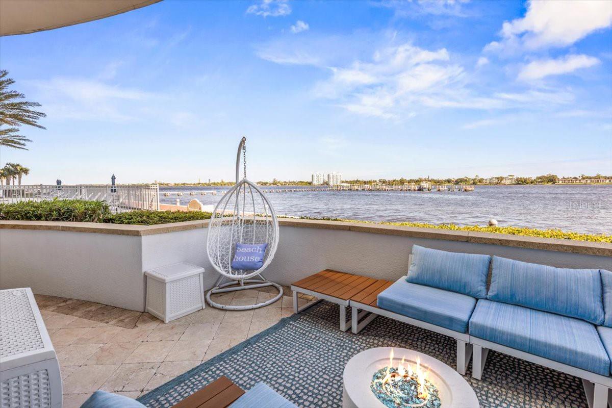 231 RIVERSIDE DR #102, HOLLY HILL, FL, 32117