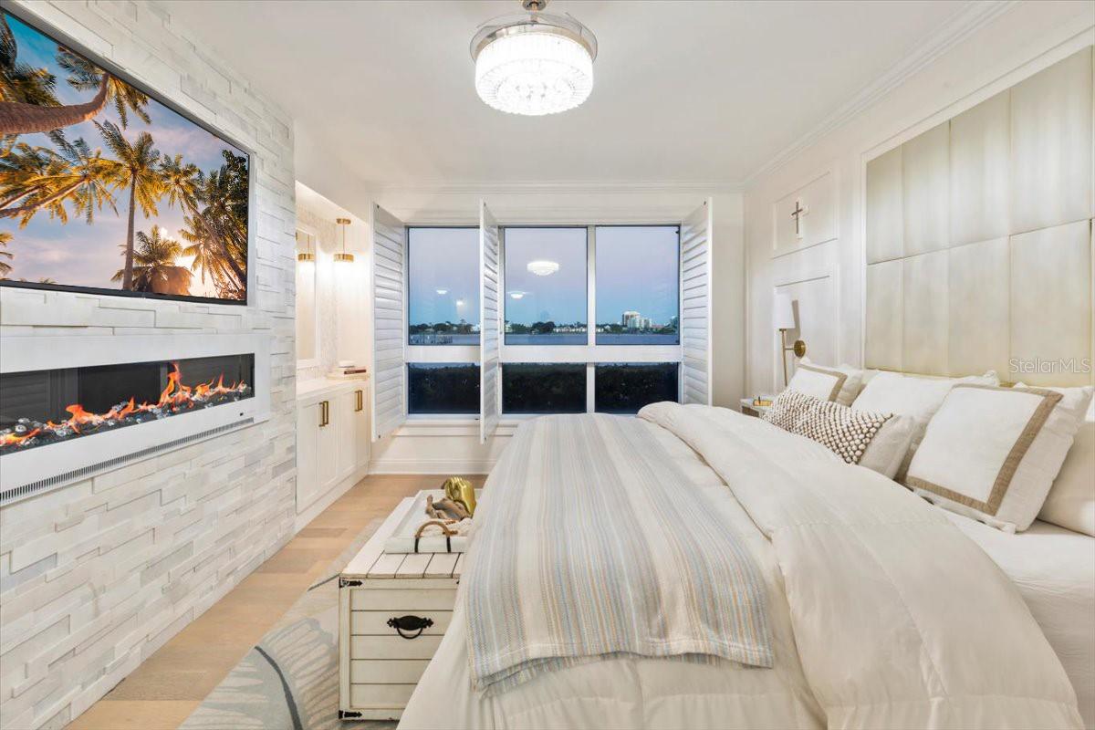 231 RIVERSIDE DR #102, HOLLY HILL, FL, 32117