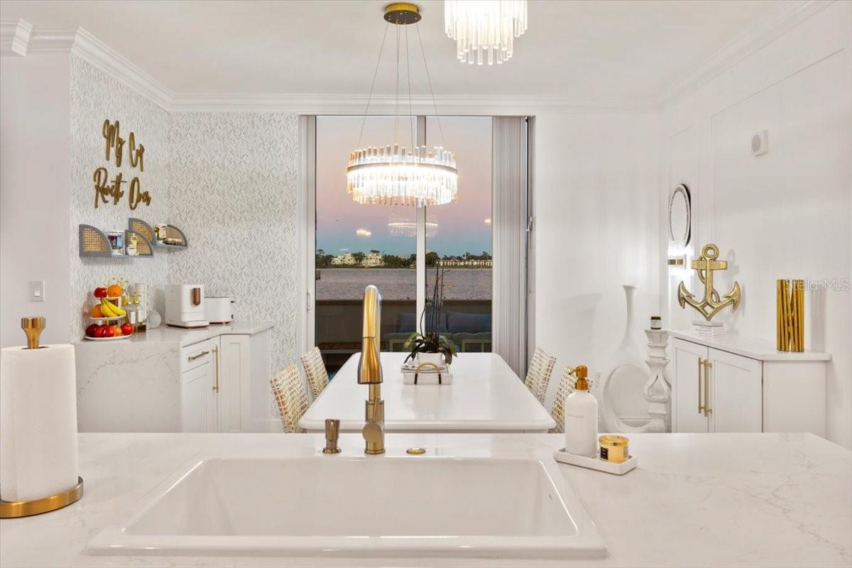 231 RIVERSIDE DR #102, HOLLY HILL, FL, 32117