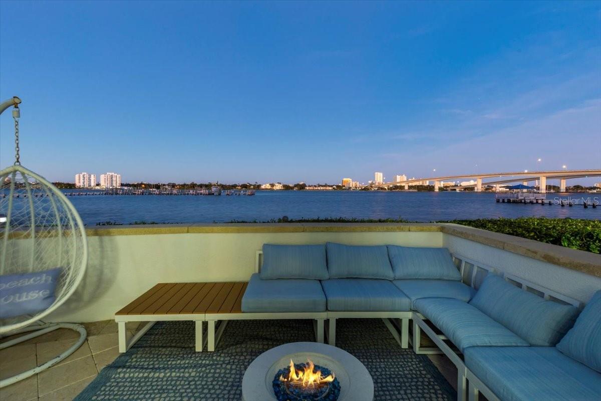 231 RIVERSIDE DR #102, HOLLY HILL, FL, 32117