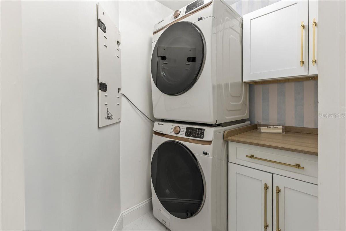 231 RIVERSIDE DR #102, HOLLY HILL, FL, 32117