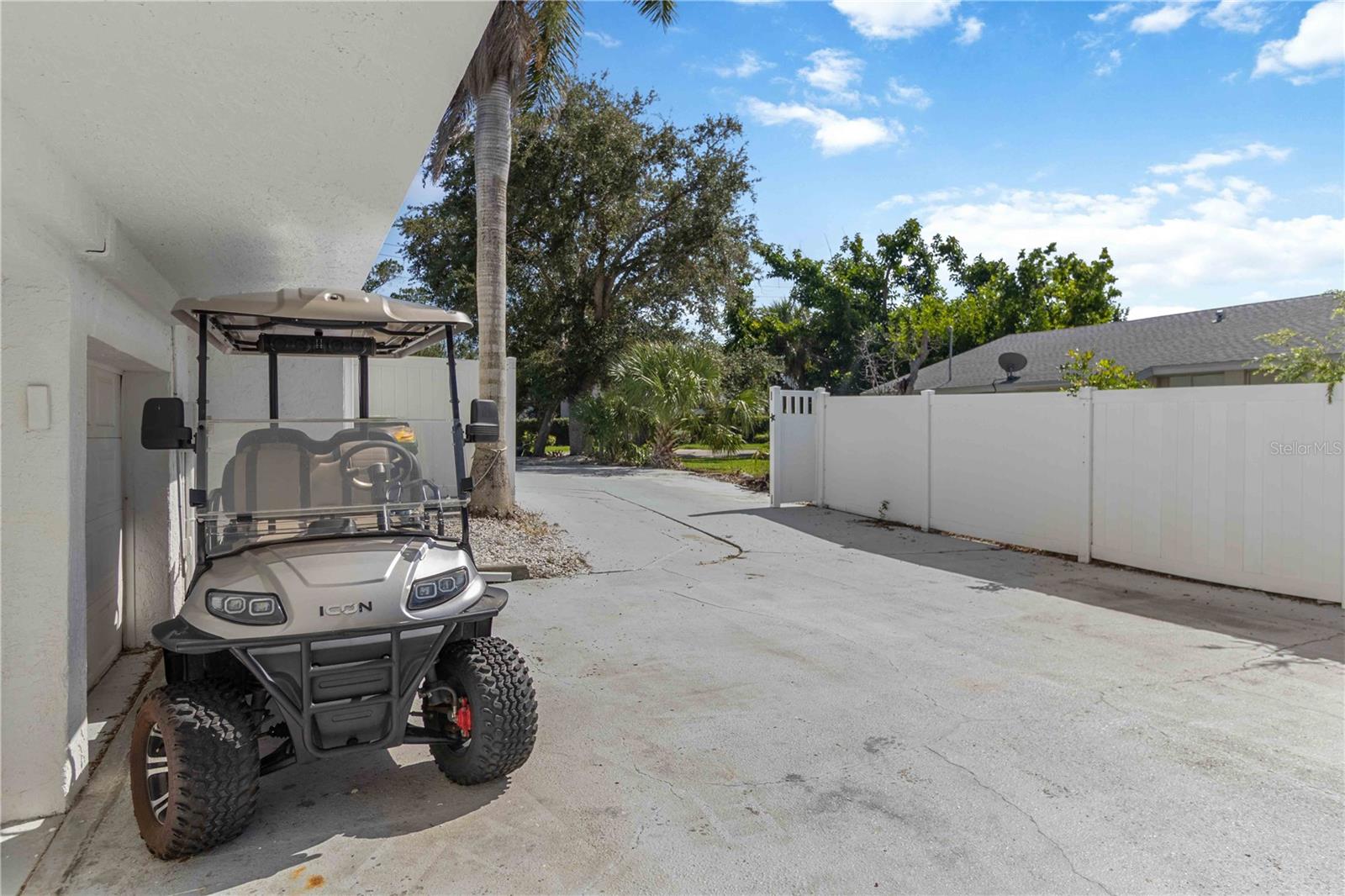 1521 SIESTA DR, SARASOTA, FL, 34239