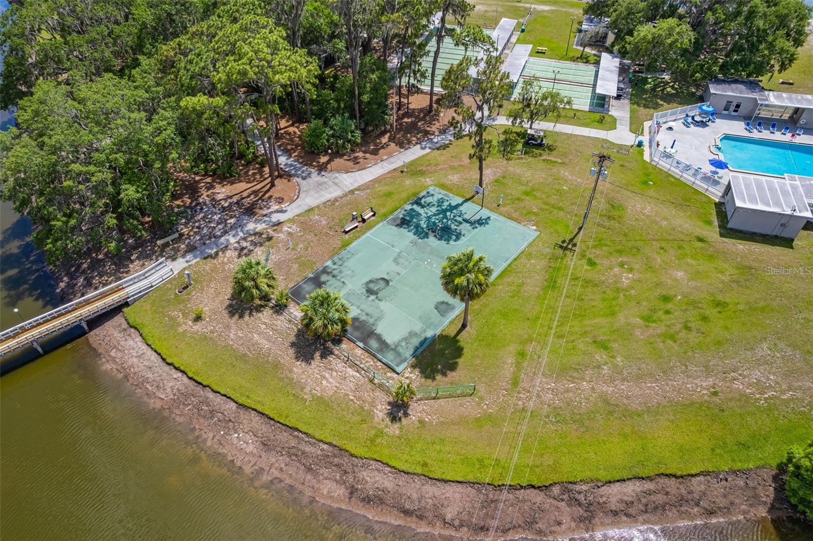 L4957253 Property Photo