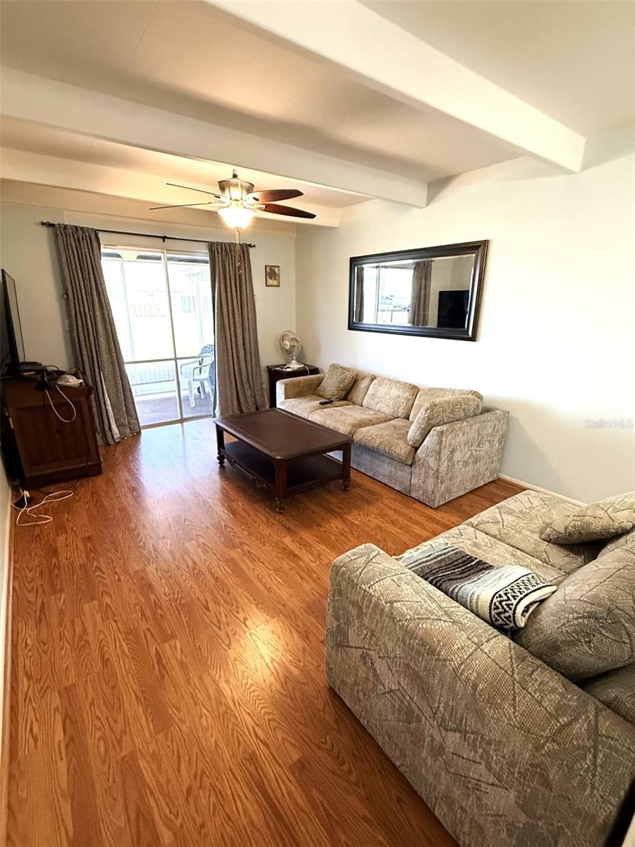 L4957253 Property Photo