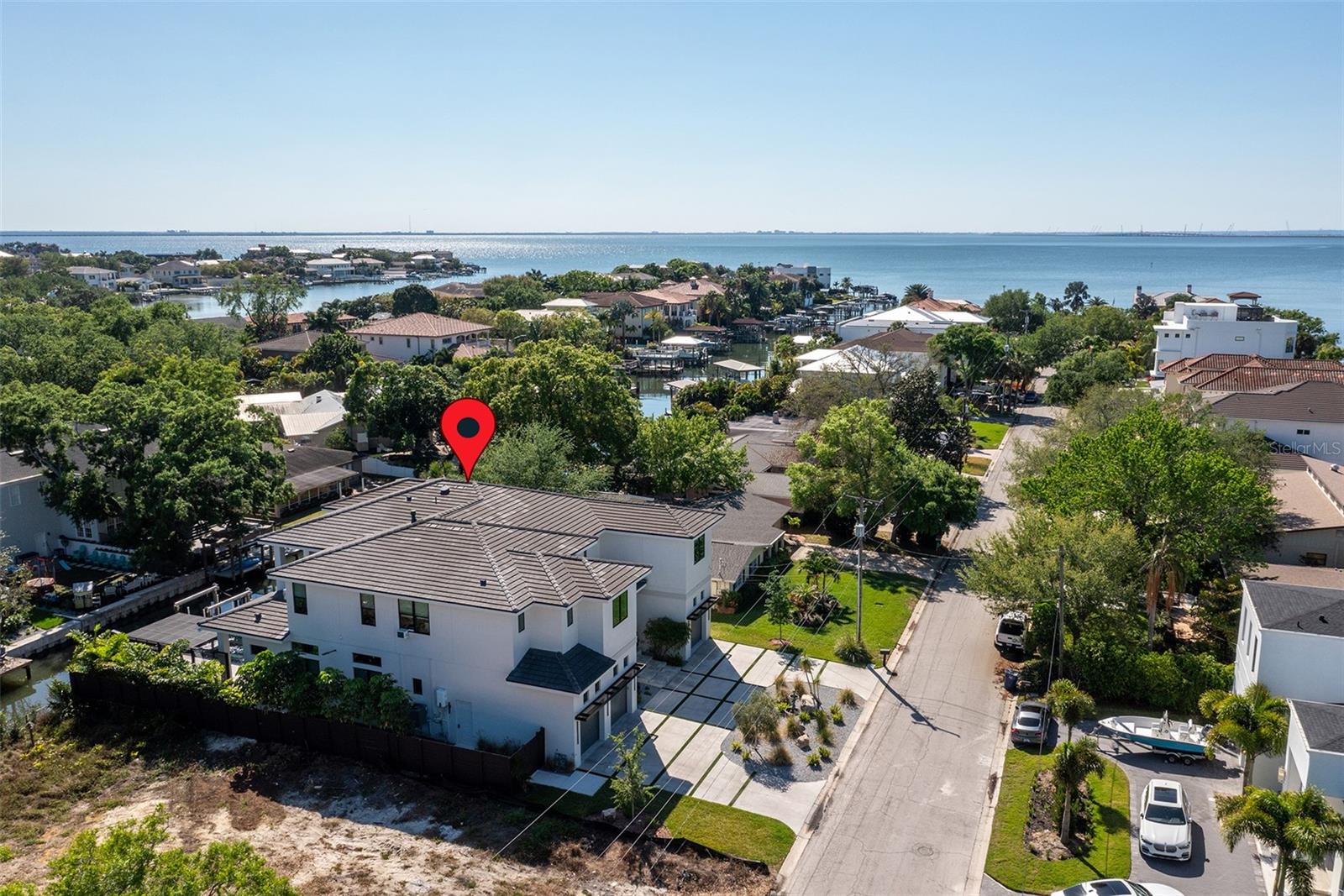 TB8447640 Property Photo