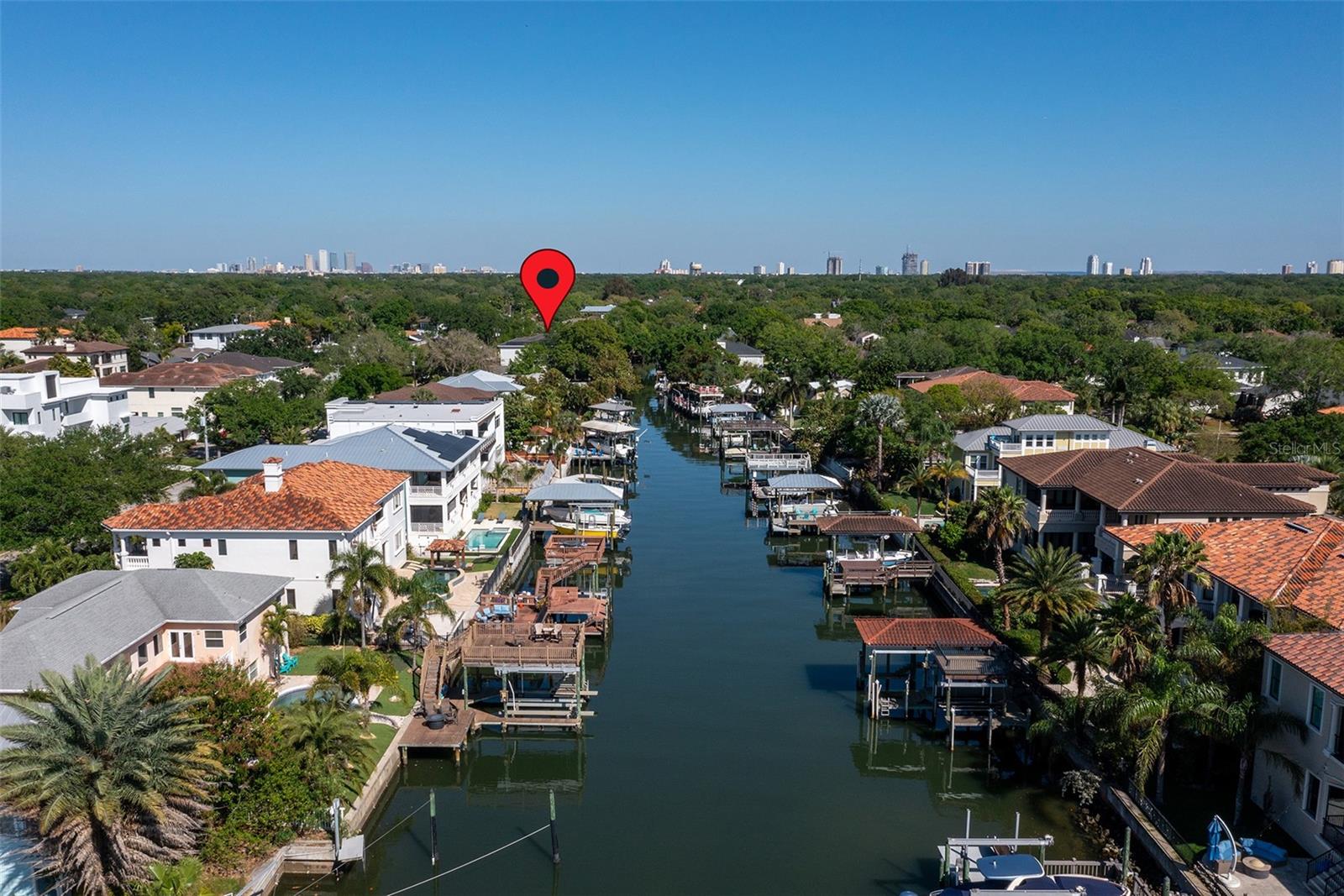 TB8447640 Property Photo