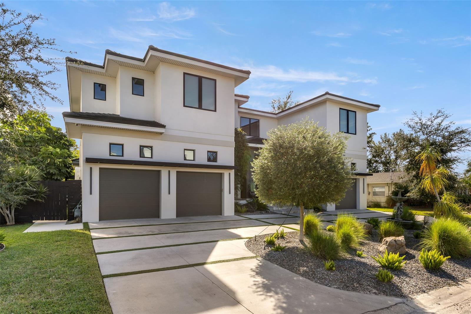 TB8447640 Property Photo