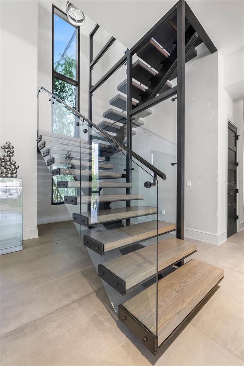 TB8447640 Property Photo