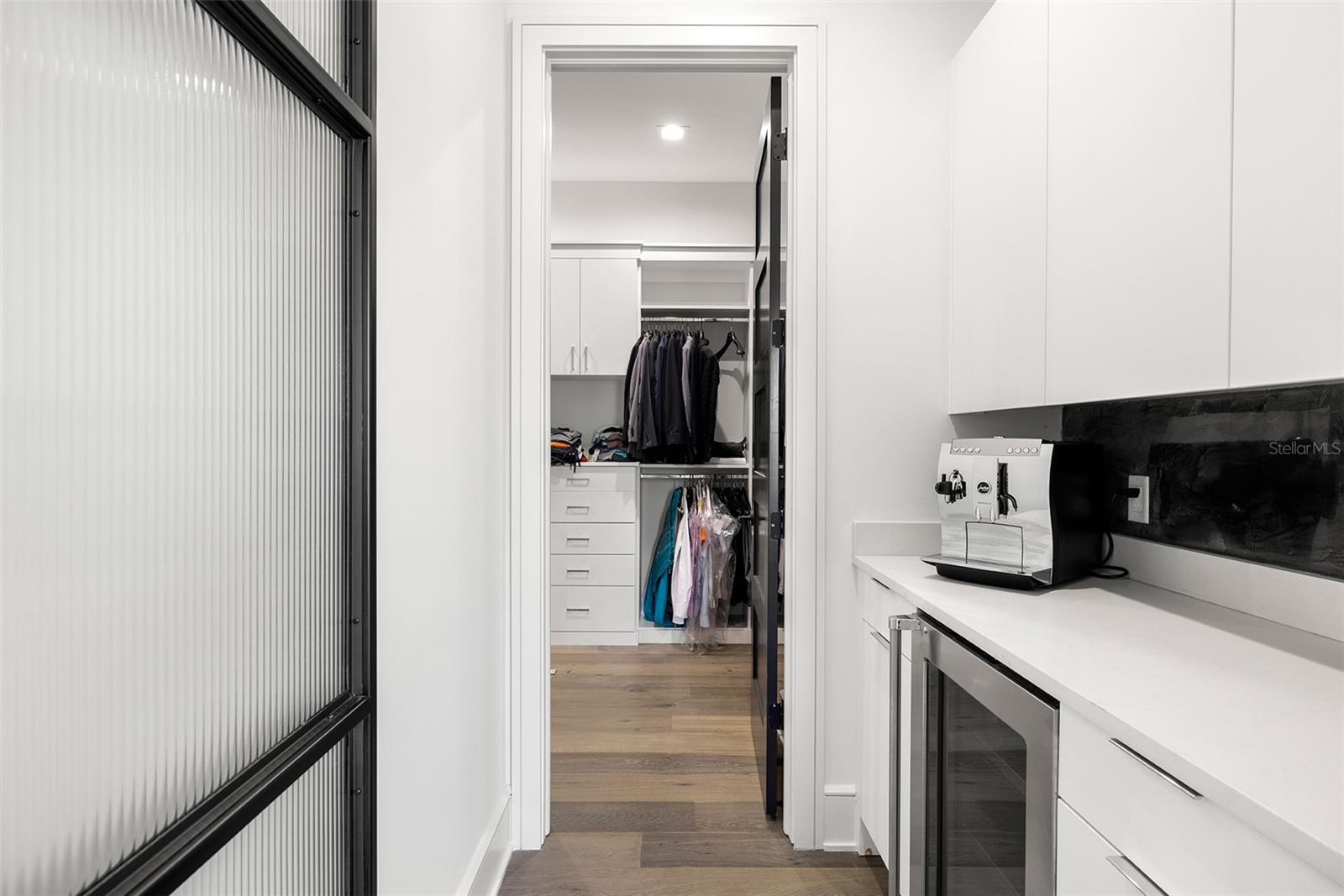 TB8447640 Property Photo