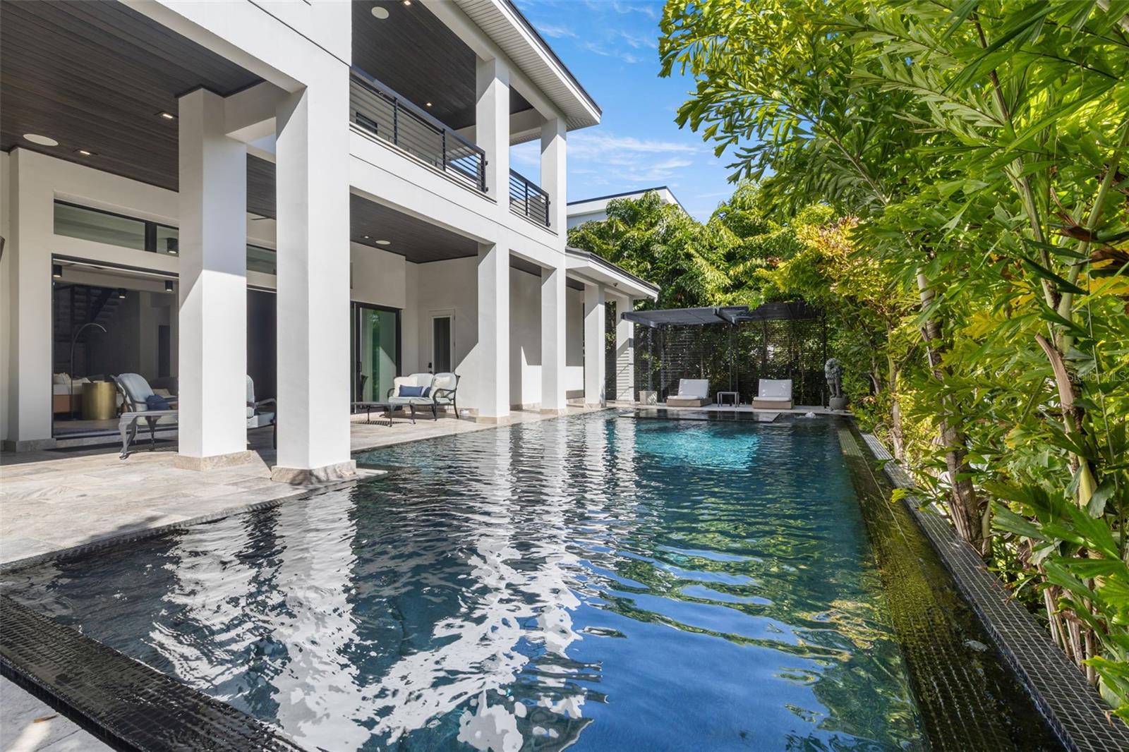 TB8447640 Property Photo