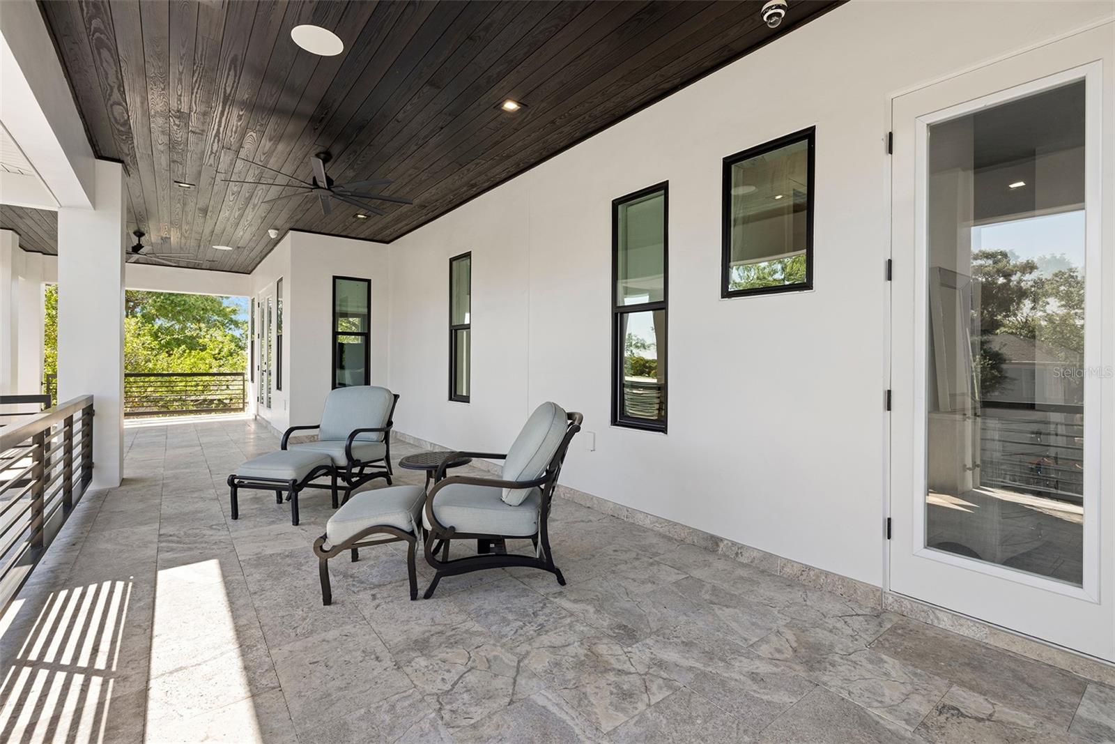 TB8447640 Property Photo