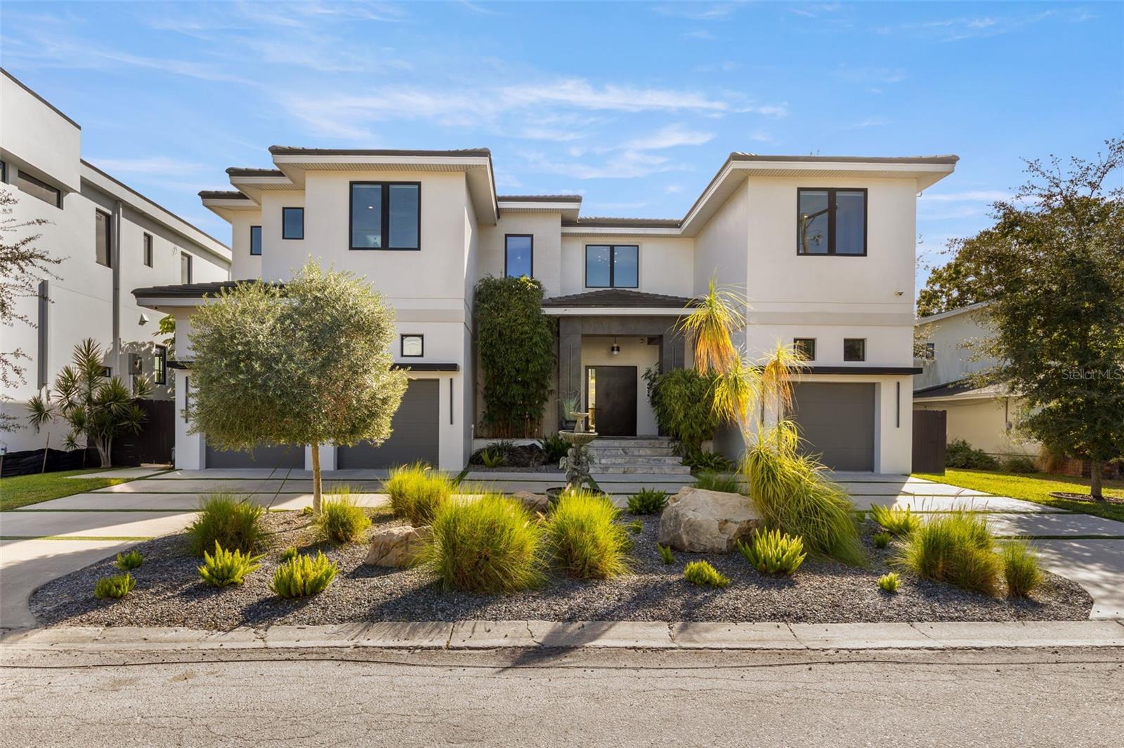 TB8447640 Property Photo