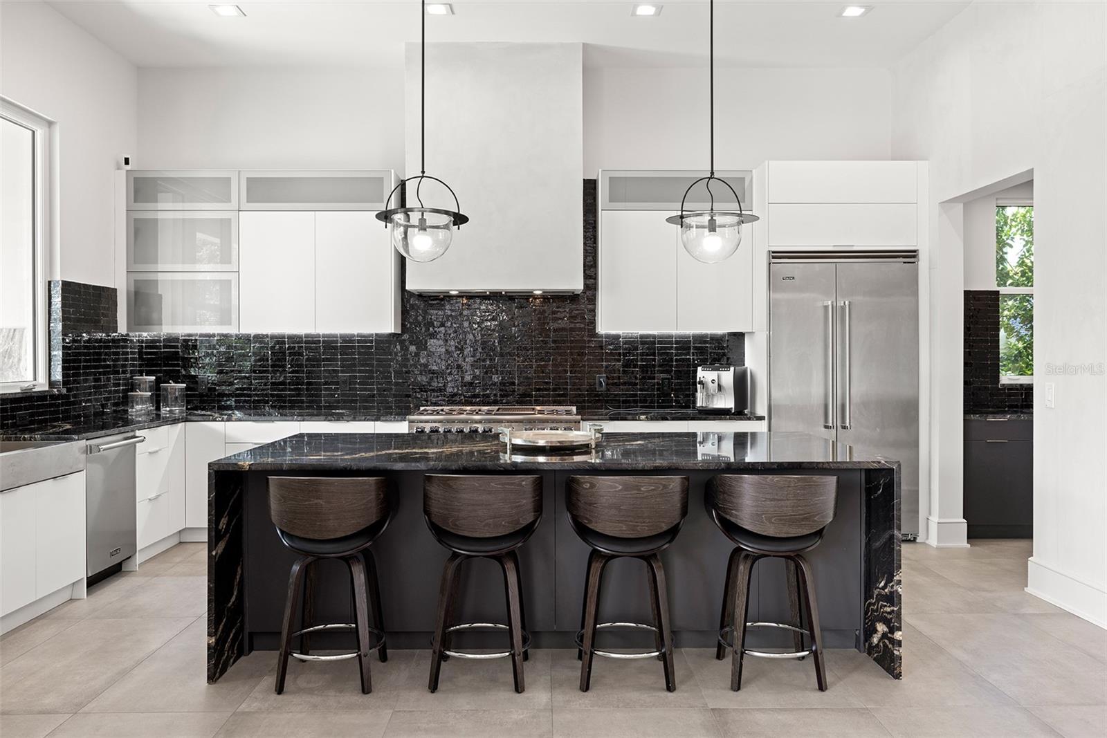 TB8447640 Property Photo