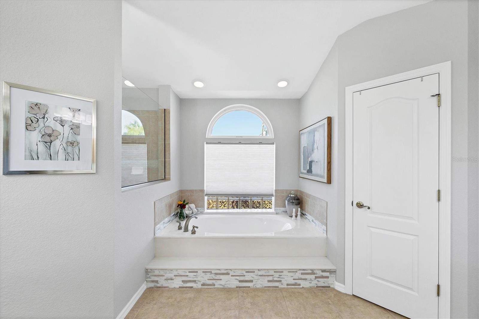 126 WHITE MARSH LN, ROTONDA WEST, FL, 33947