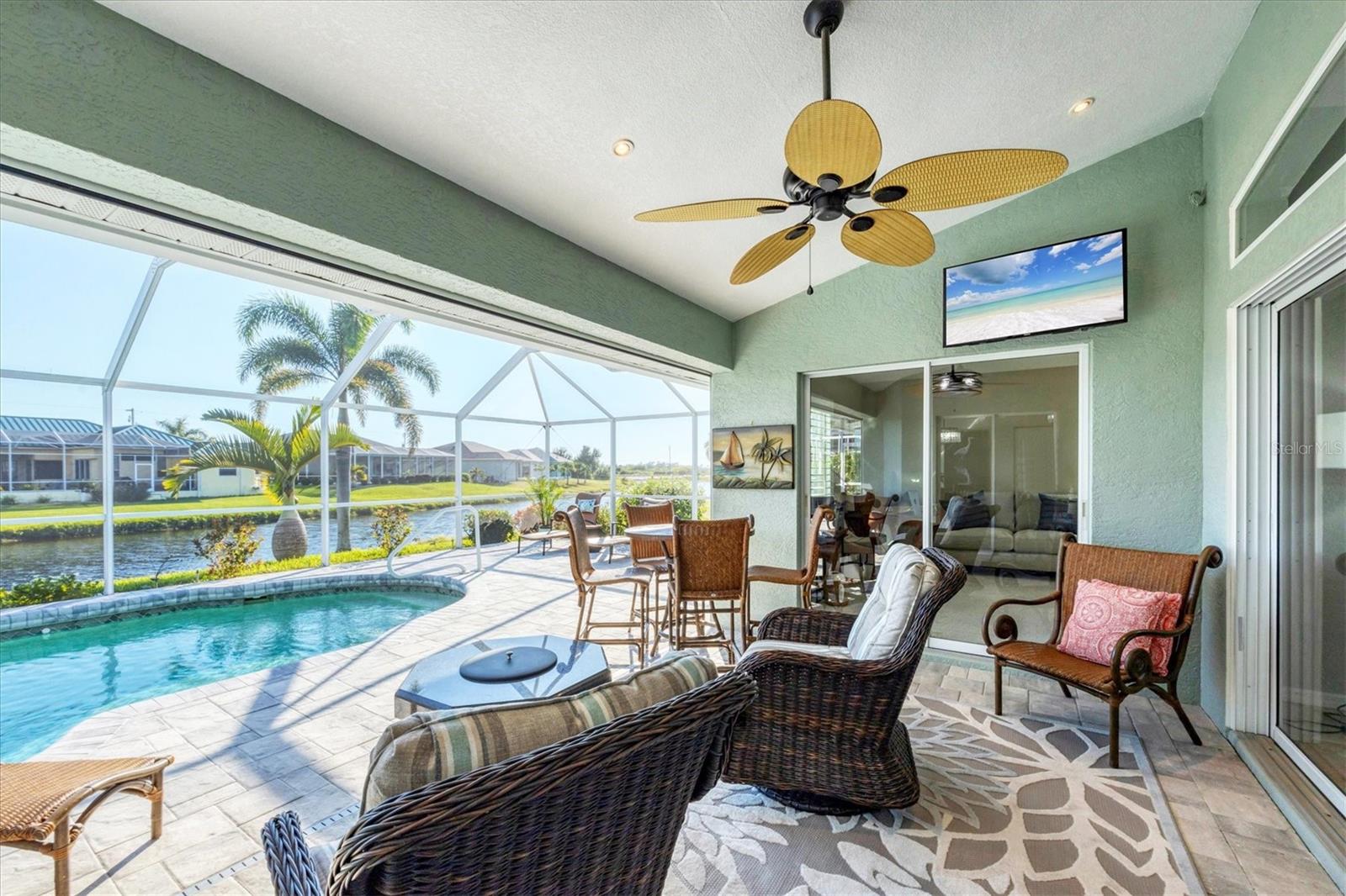 126 WHITE MARSH LN, ROTONDA WEST, FL, 33947