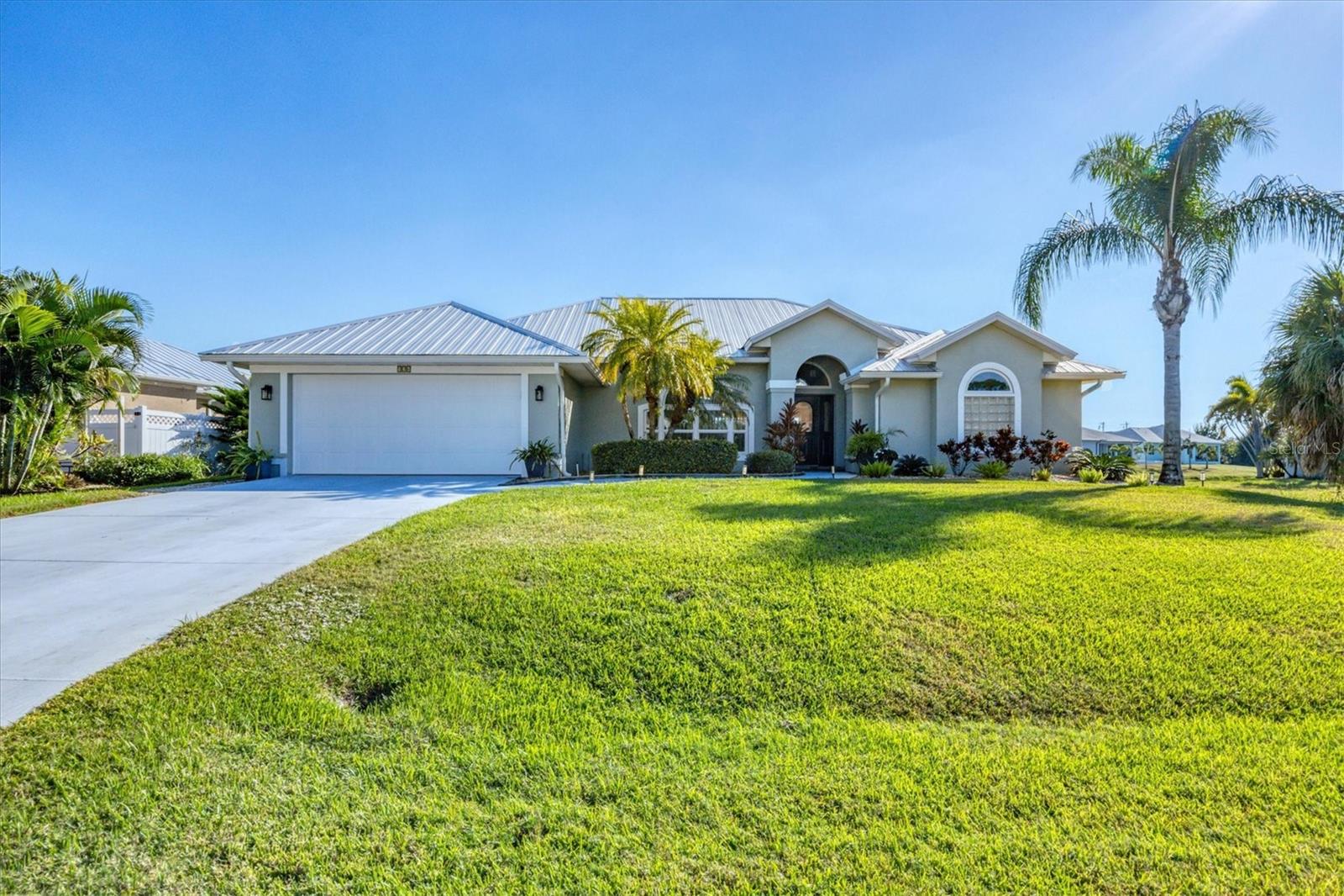 126 WHITE MARSH LN, ROTONDA WEST, FL, 33947