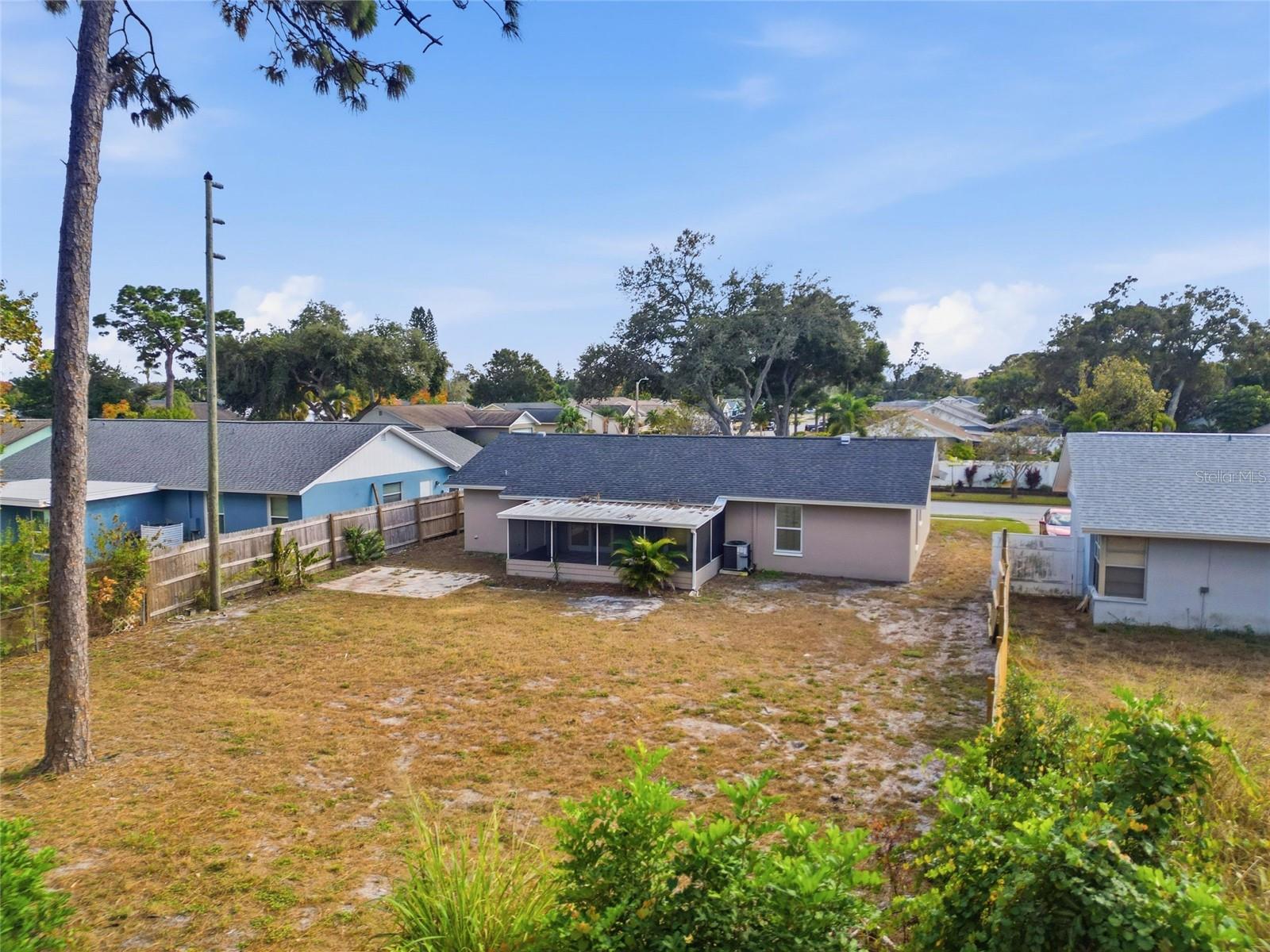 8433 101ST AVE, SEMINOLE, FL, 33777