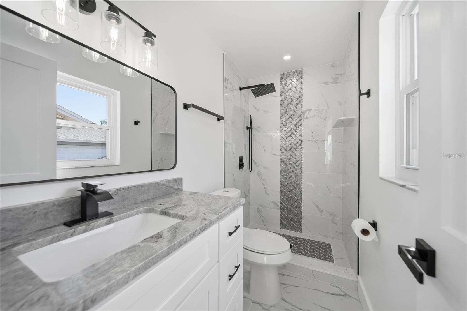 8433 101ST AVE, SEMINOLE, FL, 33777