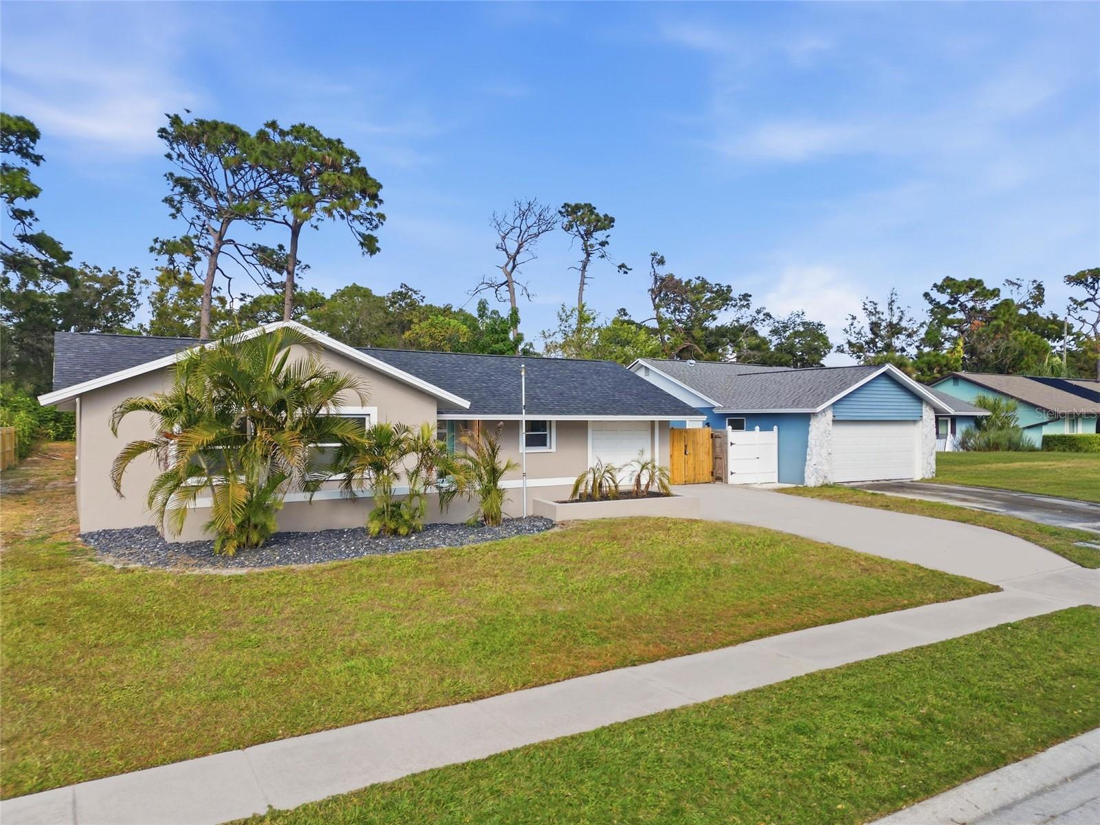 8433 101ST AVE, SEMINOLE, FL, 33777