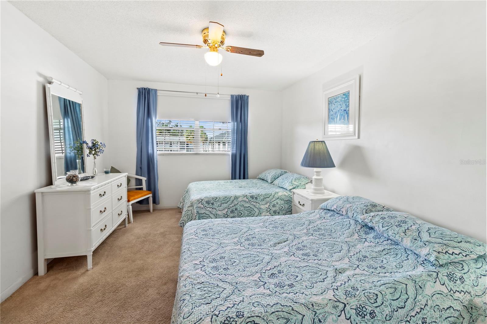 TB8447689 Property Photo