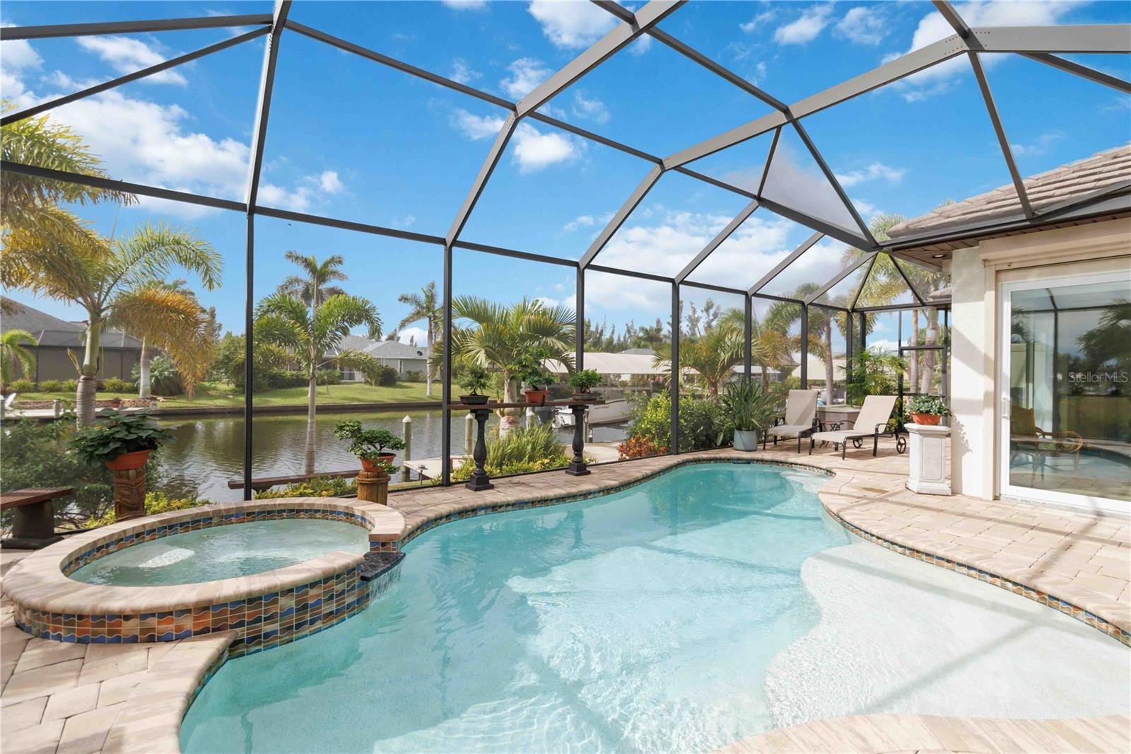 15762 VISCOUNT CIR, PORT CHARLOTTE, FL, 33981