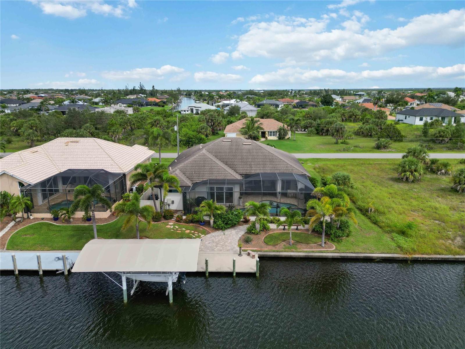 15762 VISCOUNT CIR, PORT CHARLOTTE, FL, 33981