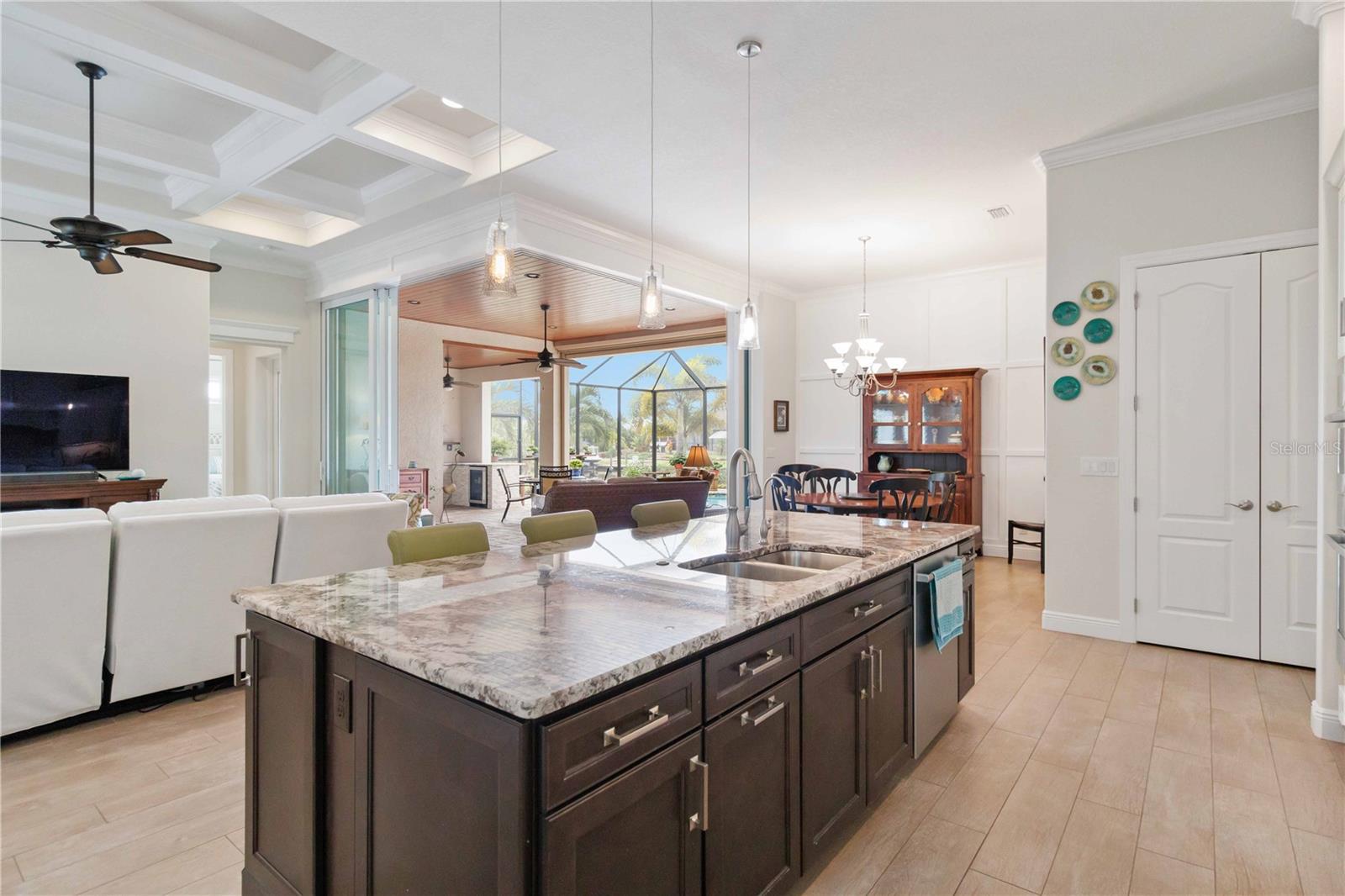 15762 VISCOUNT CIR, PORT CHARLOTTE, FL, 33981