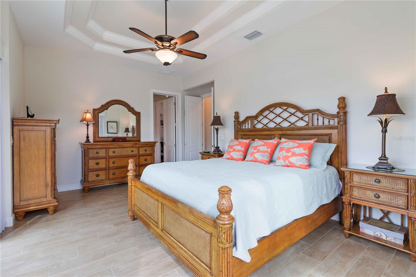 15762 VISCOUNT CIR, PORT CHARLOTTE, FL, 33981