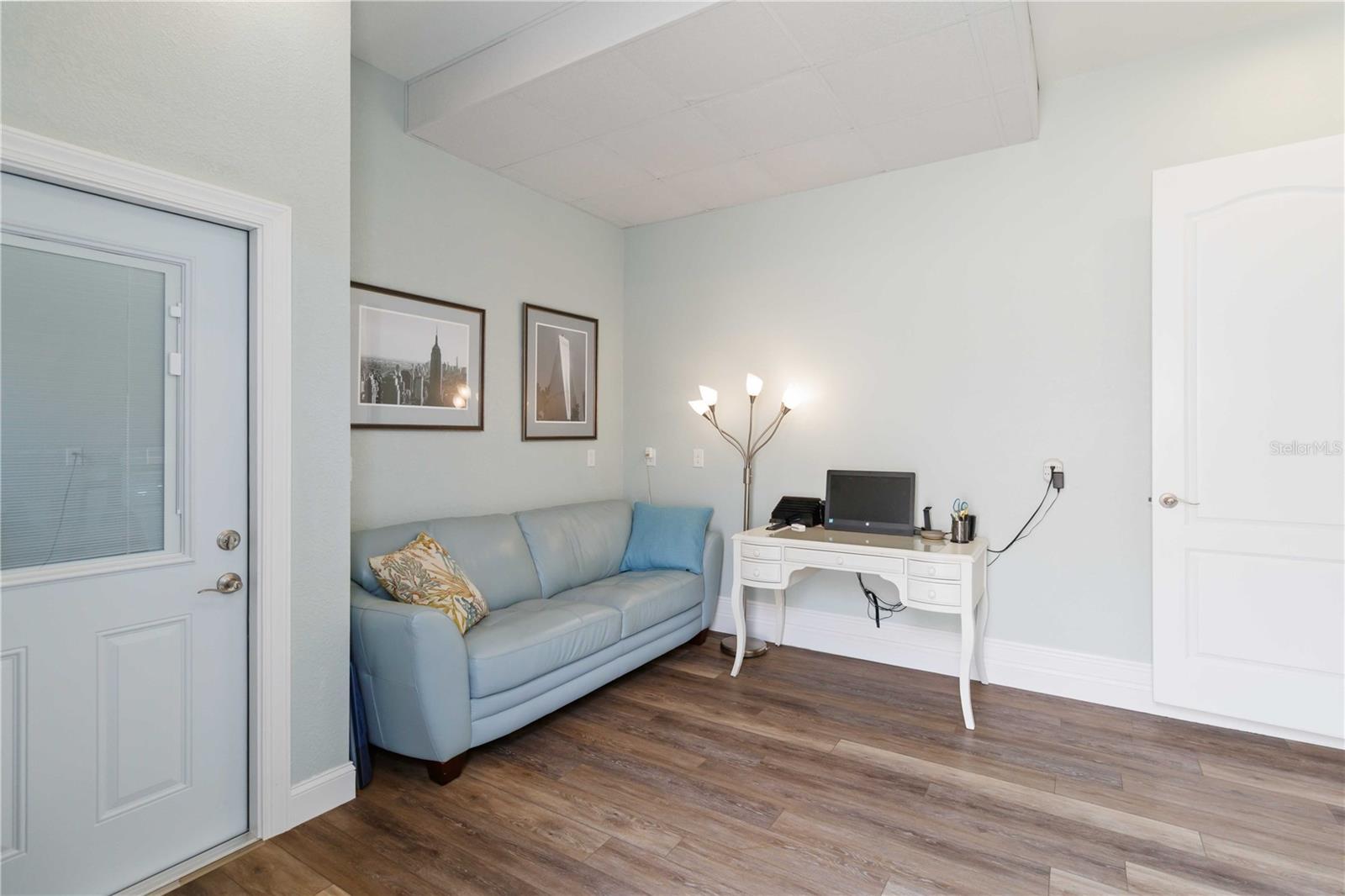 15762 VISCOUNT CIR, PORT CHARLOTTE, FL, 33981