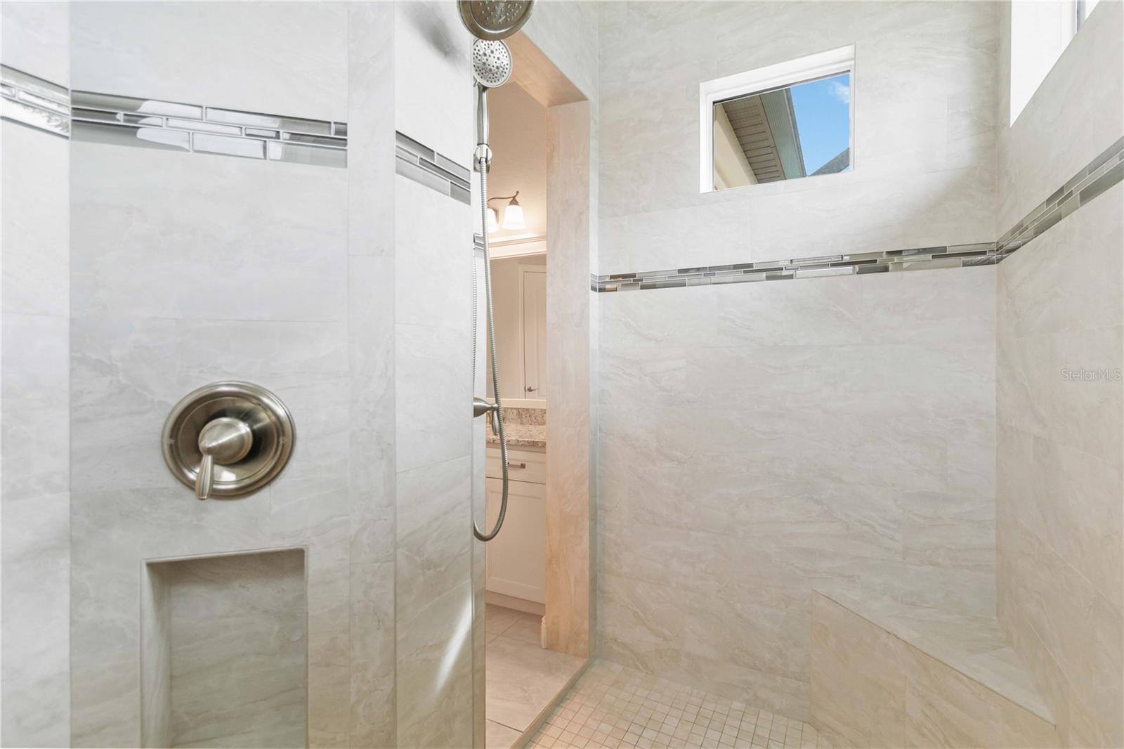 15762 VISCOUNT CIR, PORT CHARLOTTE, FL, 33981