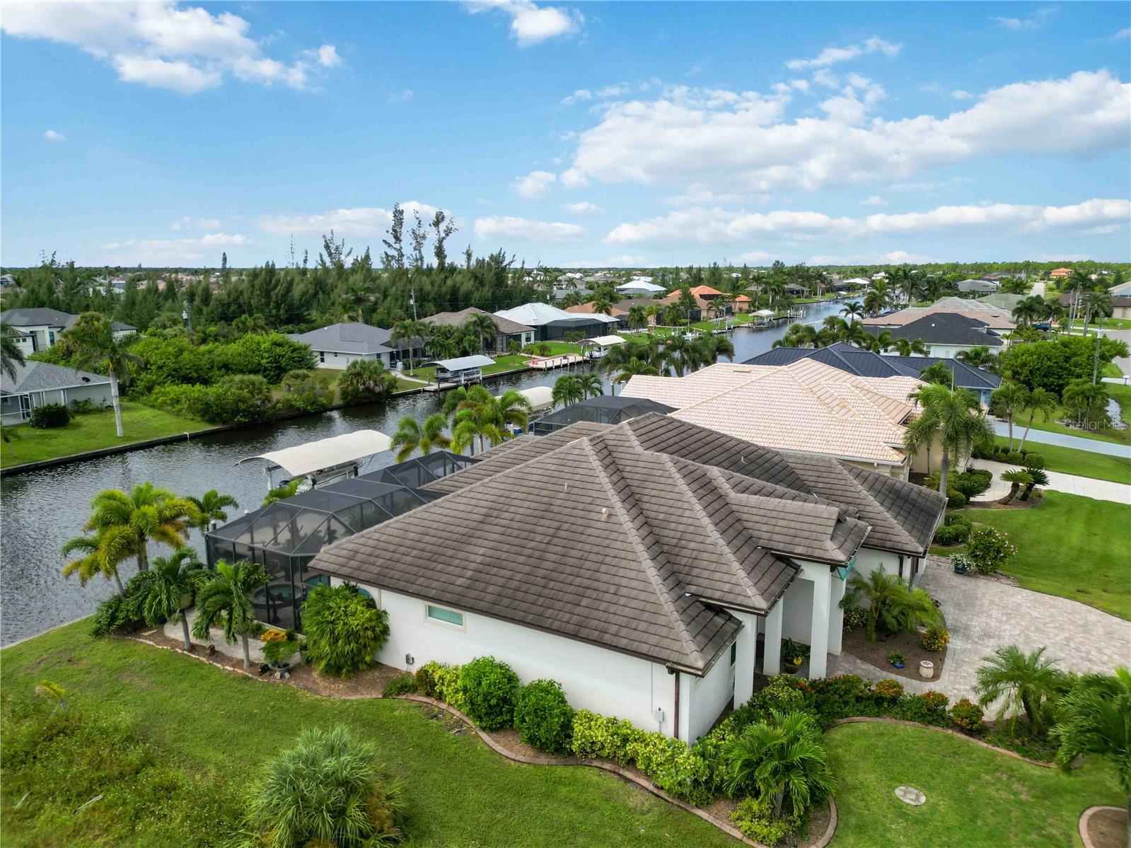 15762 VISCOUNT CIR, PORT CHARLOTTE, FL, 33981