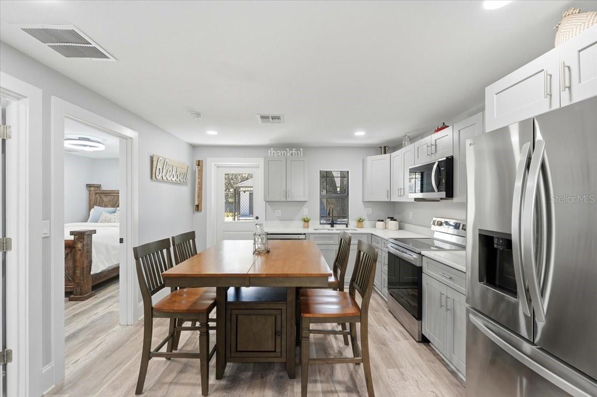 12434 LAKESHORE DR, CLERMONT, FL, 34711