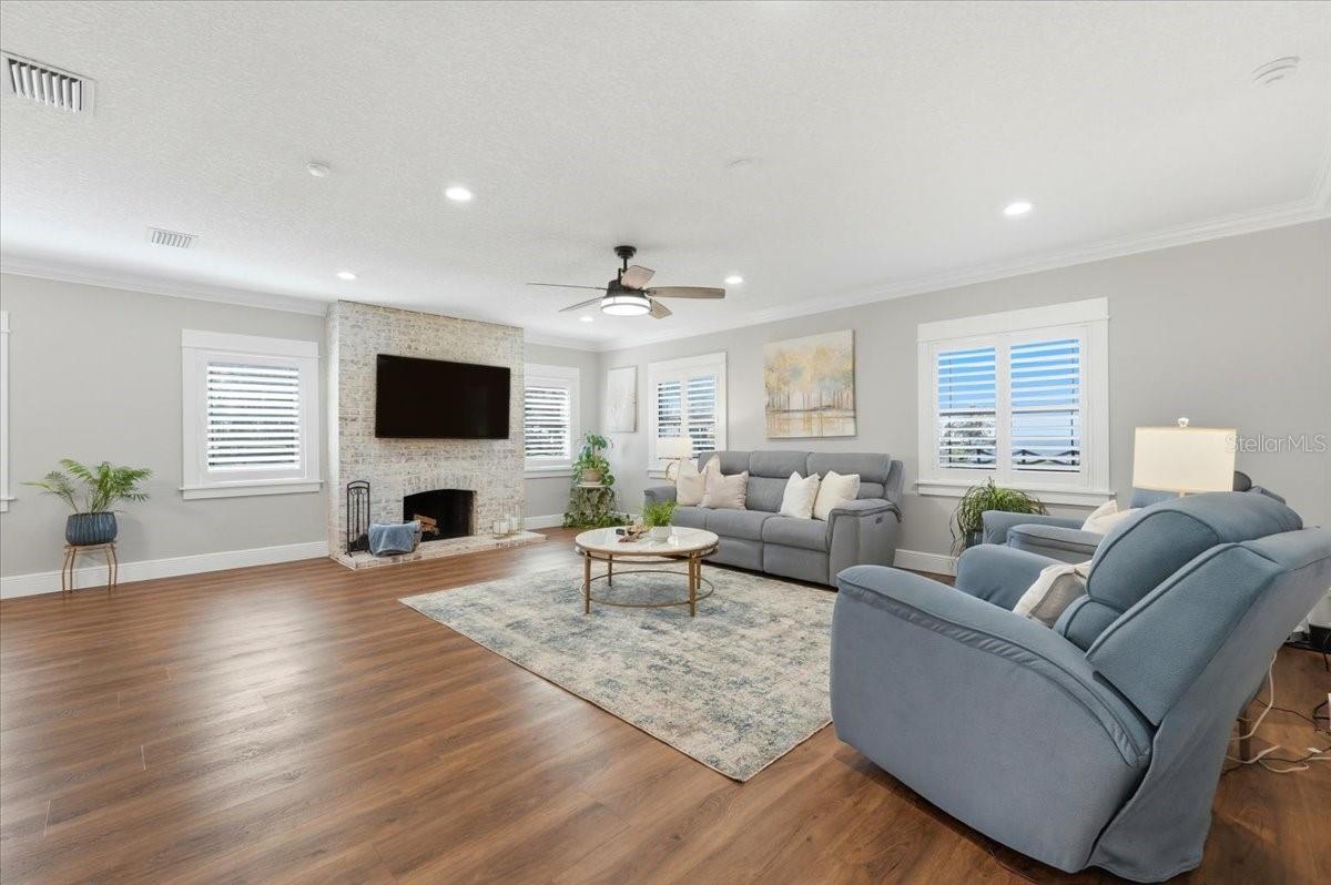 12434 LAKESHORE DR, CLERMONT, FL, 34711