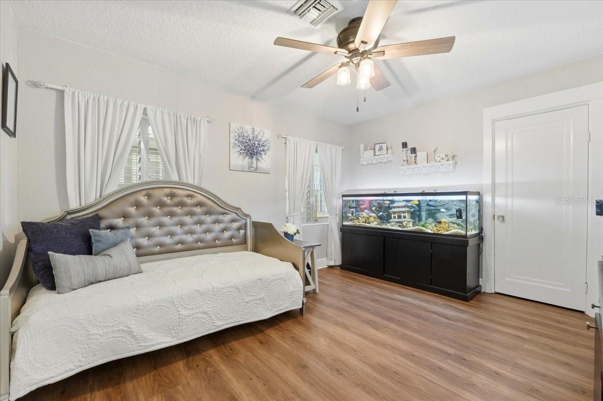 12434 LAKESHORE DR, CLERMONT, FL, 34711