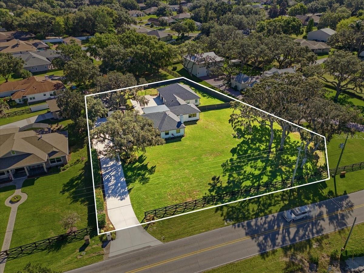 12434 LAKESHORE DR, CLERMONT, FL, 34711