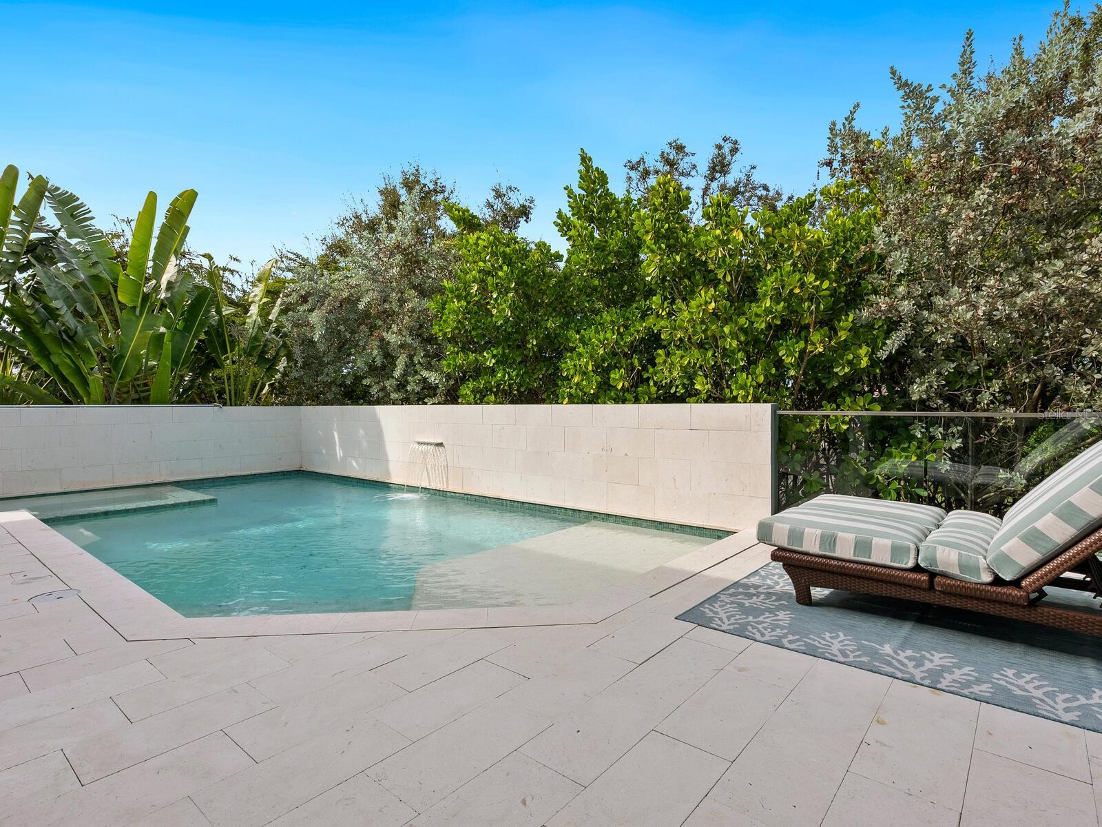 A4671915 Property Photo