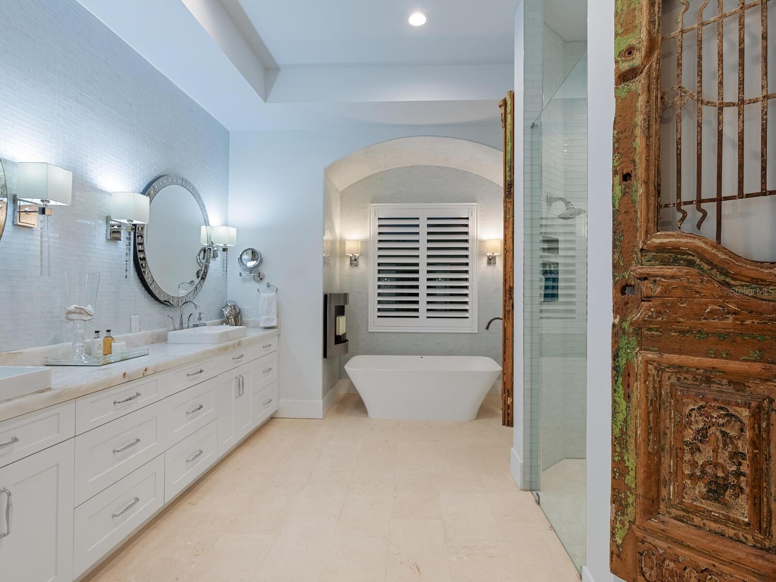 A4671915 Property Photo