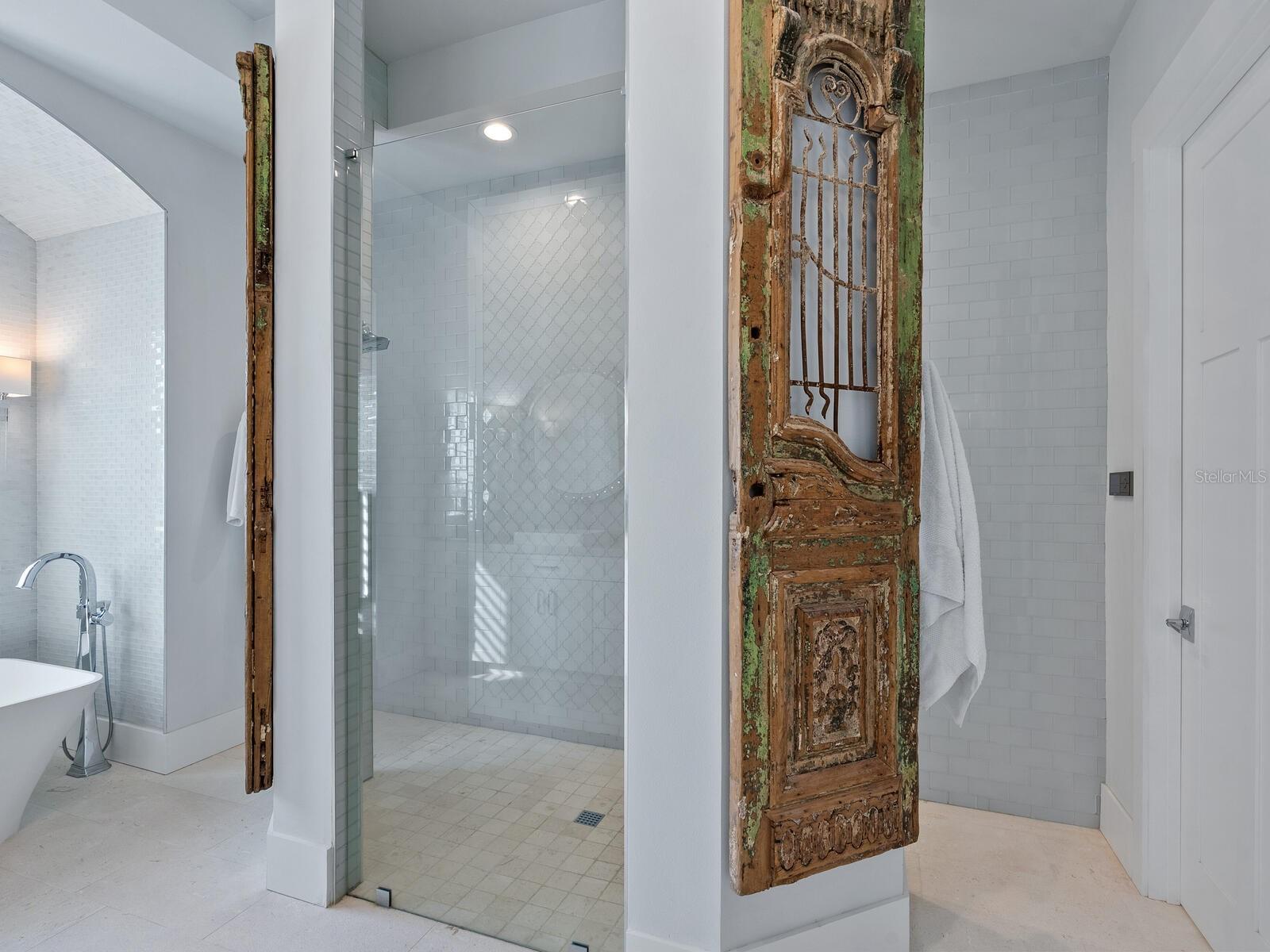 A4671915 Property Photo