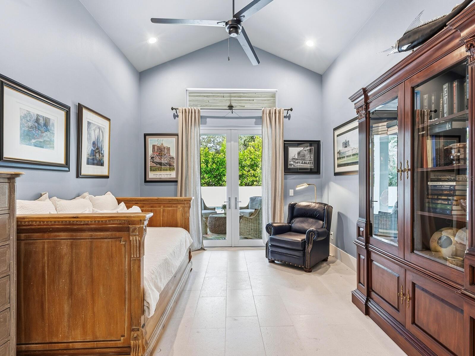 A4671915 Property Photo