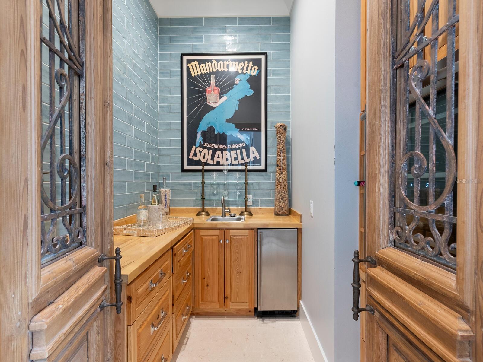 A4671915 Property Photo