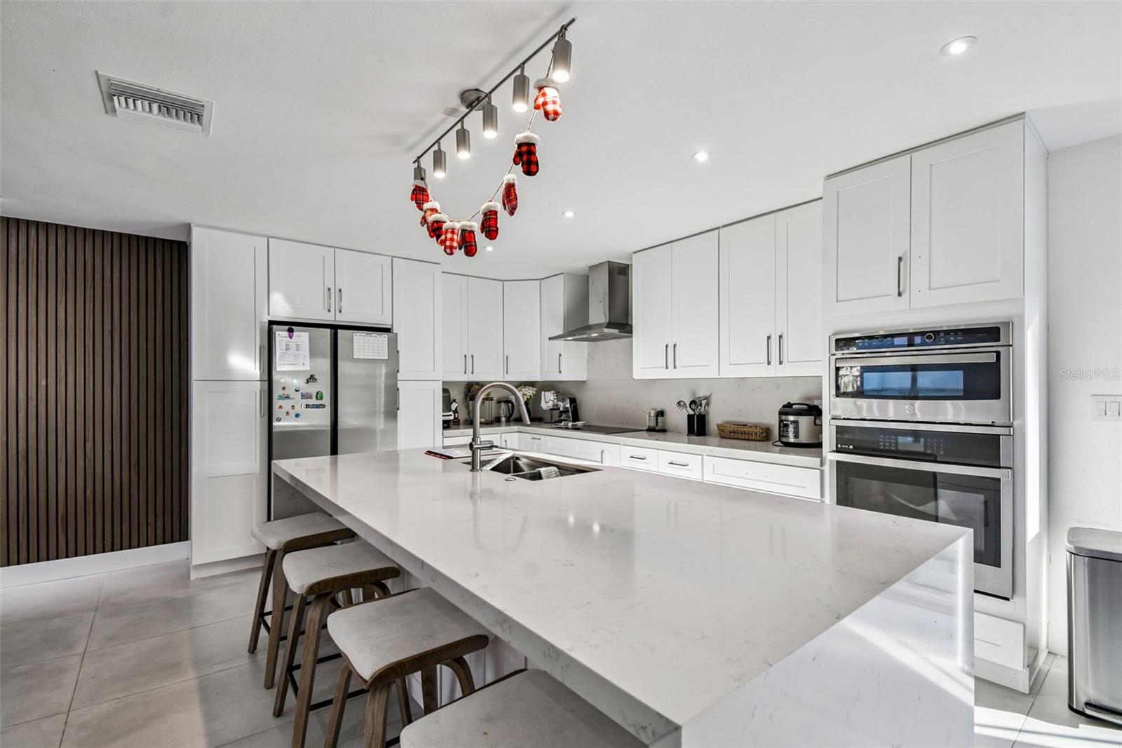 7204 BRANCHWOOD CT, TAMPA, FL, 33615