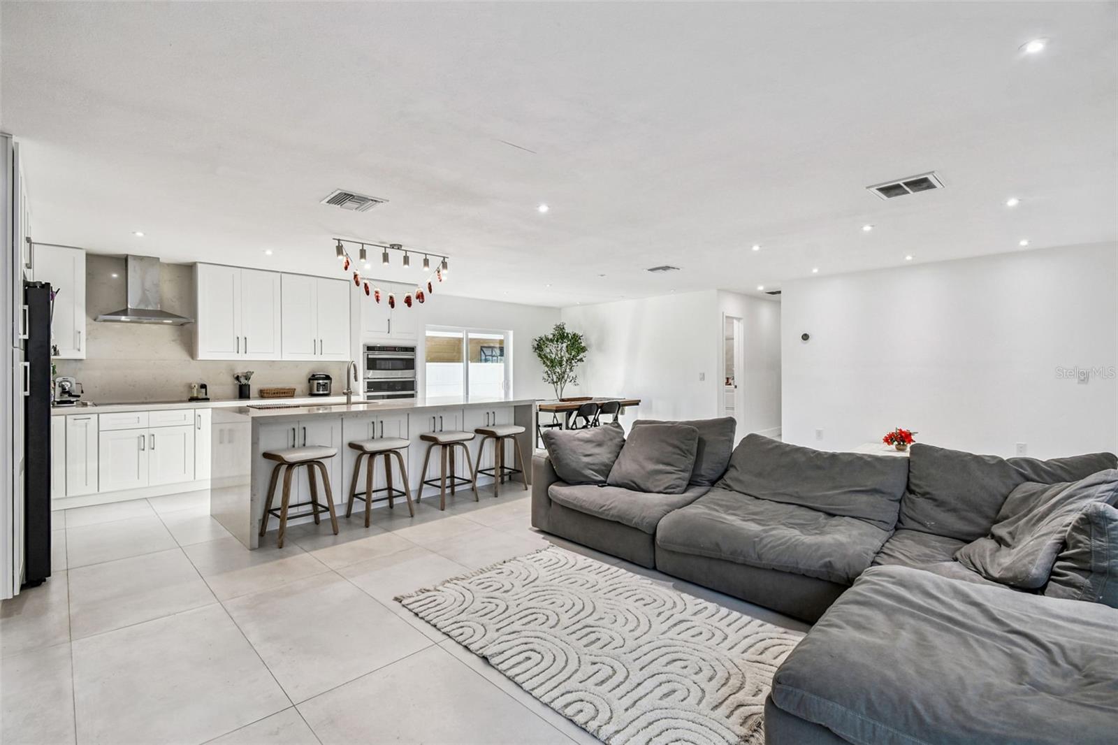 7204 BRANCHWOOD CT, TAMPA, FL, 33615