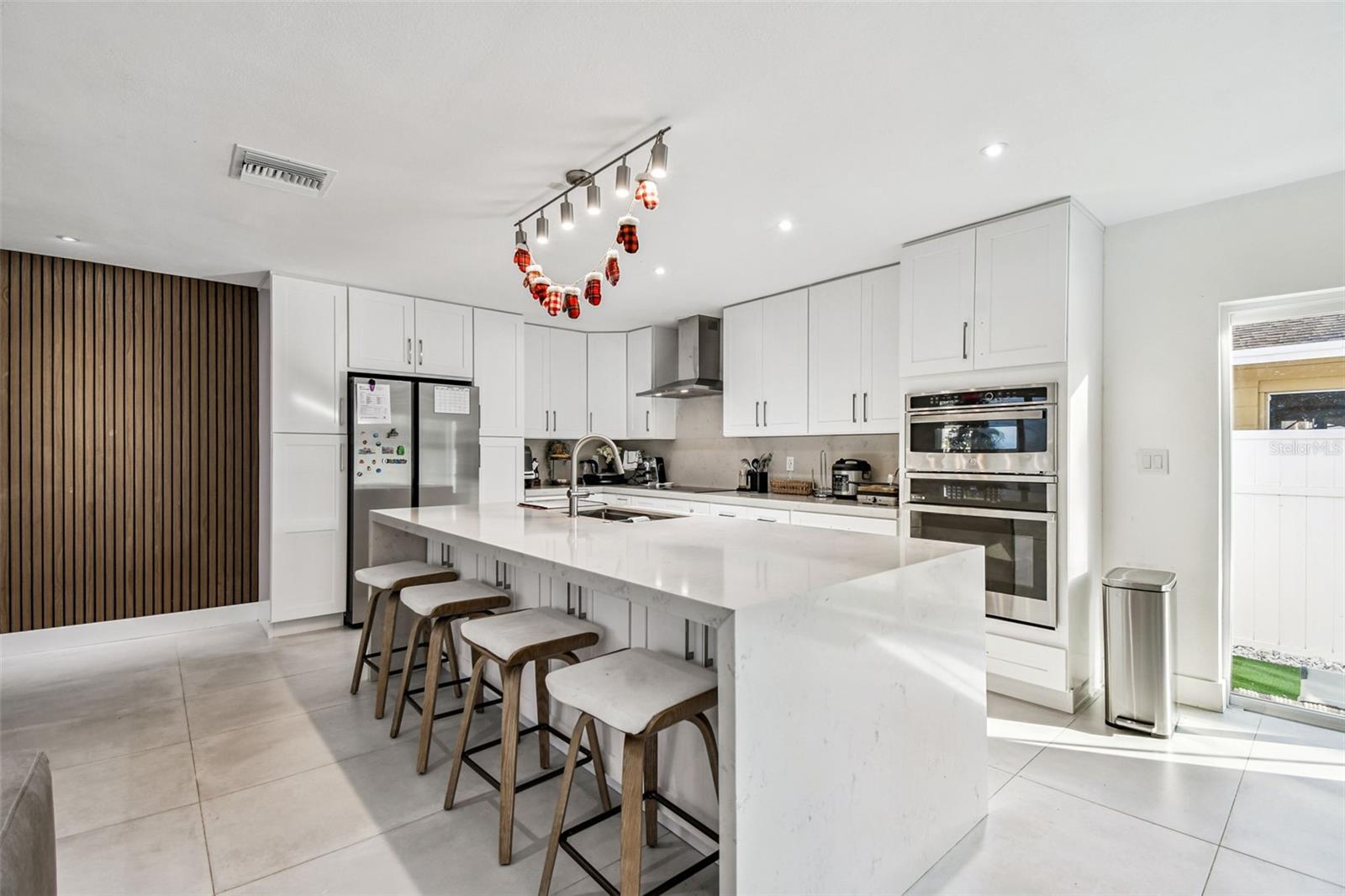 7204 BRANCHWOOD CT, TAMPA, FL, 33615