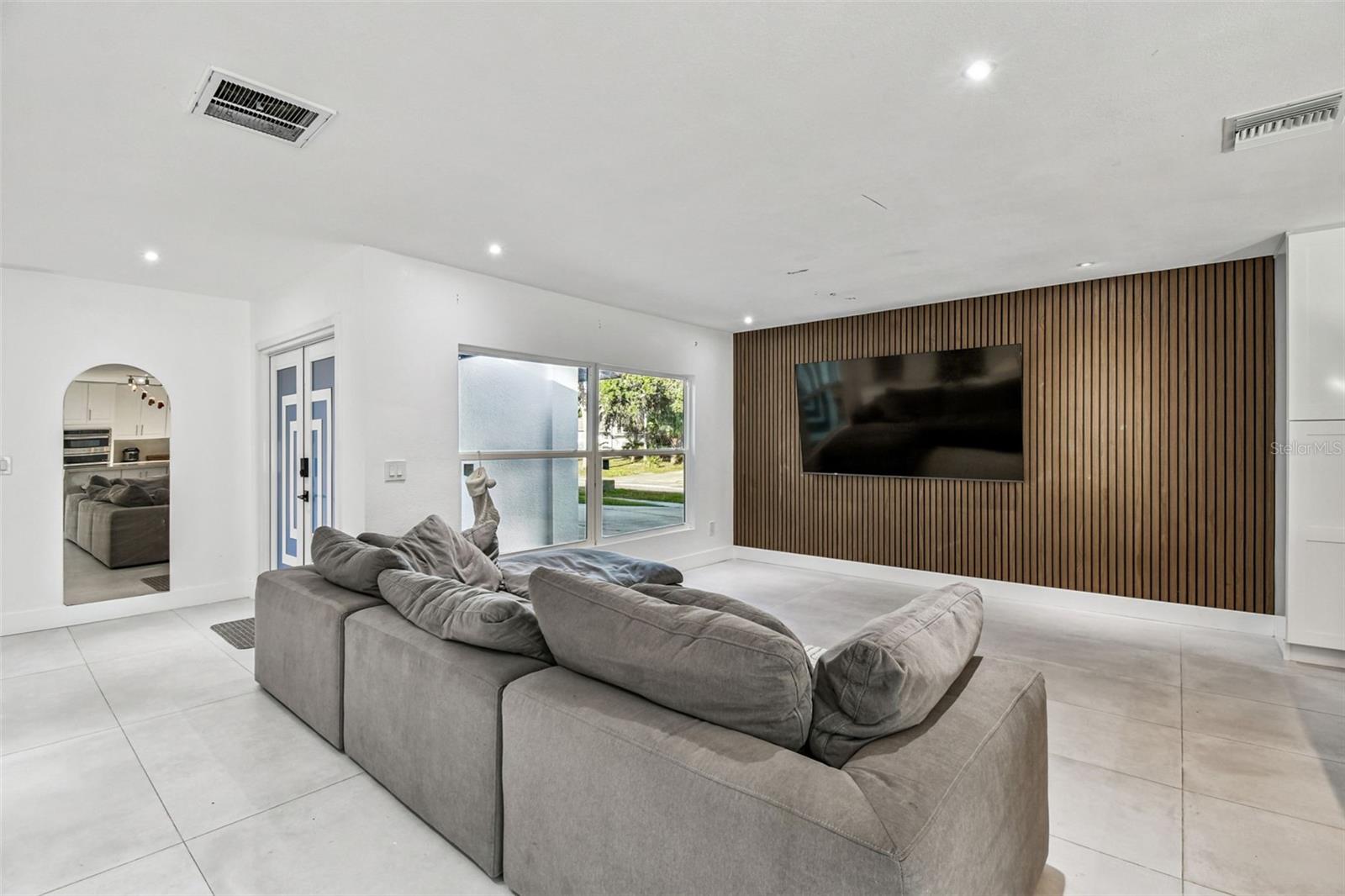 7204 BRANCHWOOD CT, TAMPA, FL, 33615