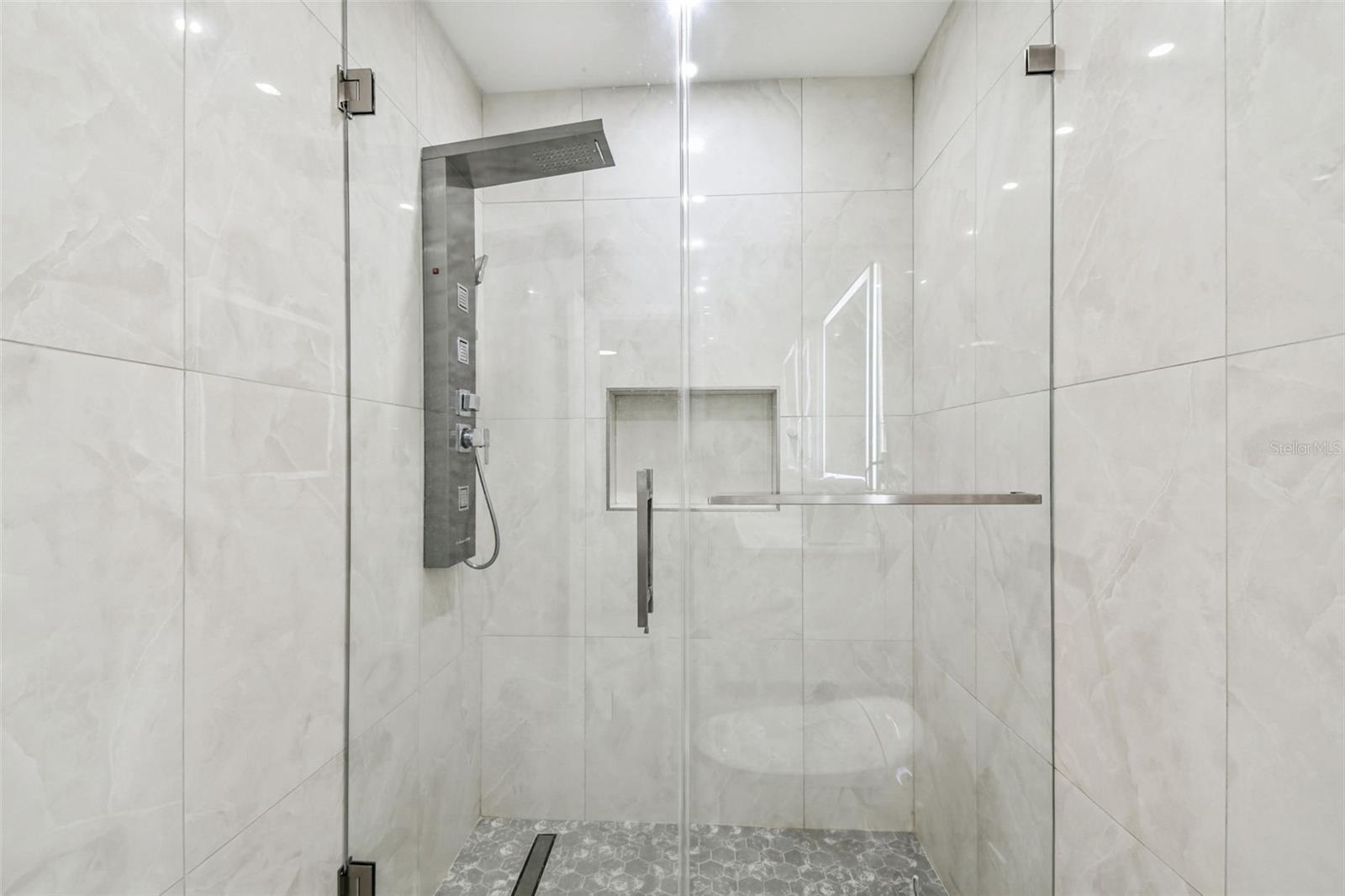 7204 BRANCHWOOD CT, TAMPA, FL, 33615