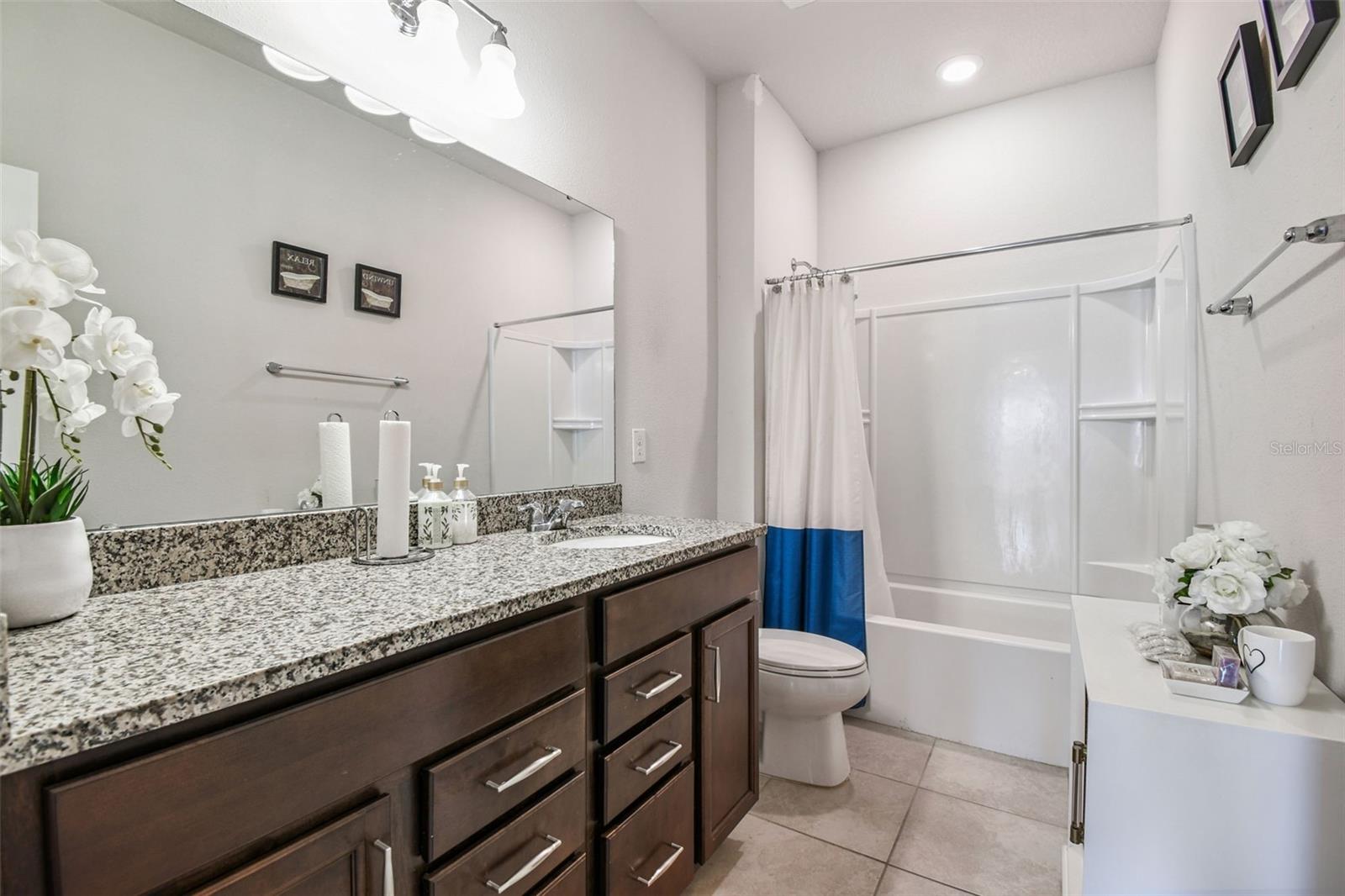 2nd bath located between second and third bedrooms